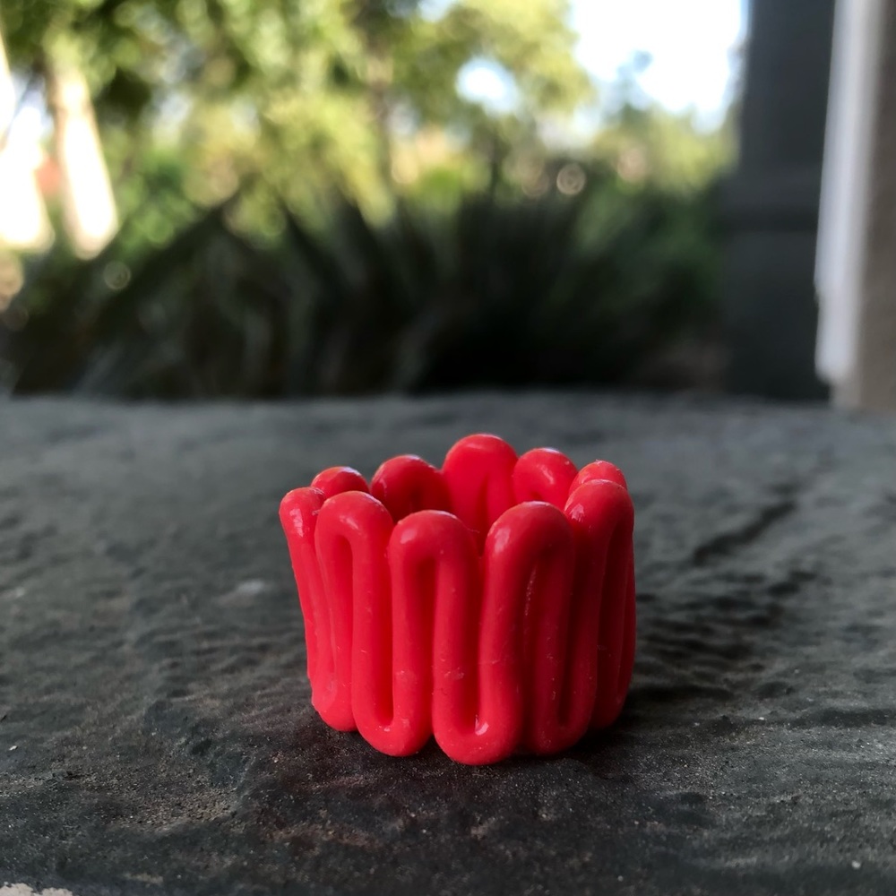 red squiggle chunky ring